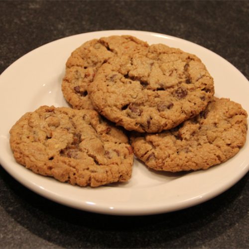 Granola Chocolate Chip Cookies